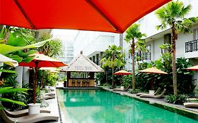 B Hotel Denpasar Bali